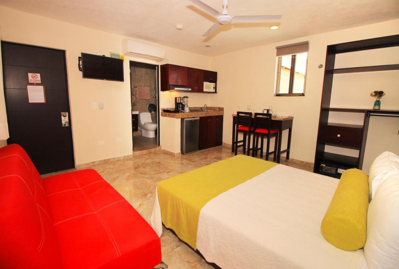 Papagayo Hotel Boutique Playa del Carmen Eksteriør billede A studio apartment